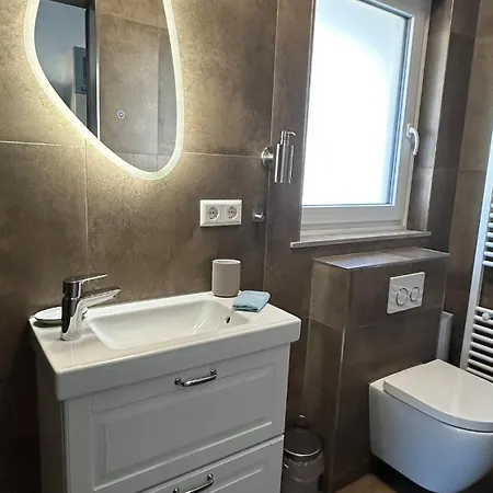 Harmony Stylishes Mit Kueche Lejlighed